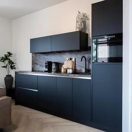 Prestigious Designer In Apartment