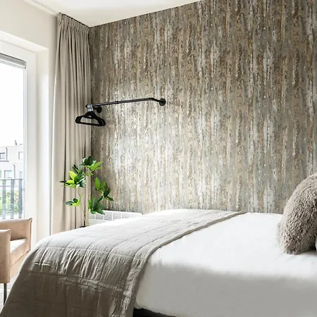 Cozy 2-bedroom In Apartment