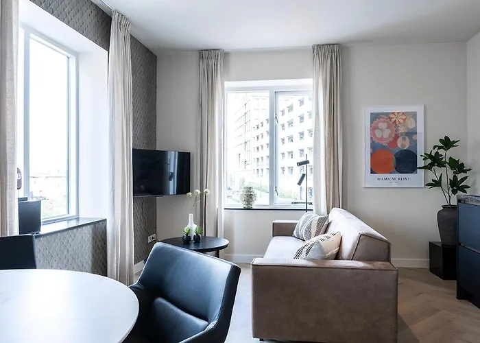 Cozy 2-bedroom In Apartamento *