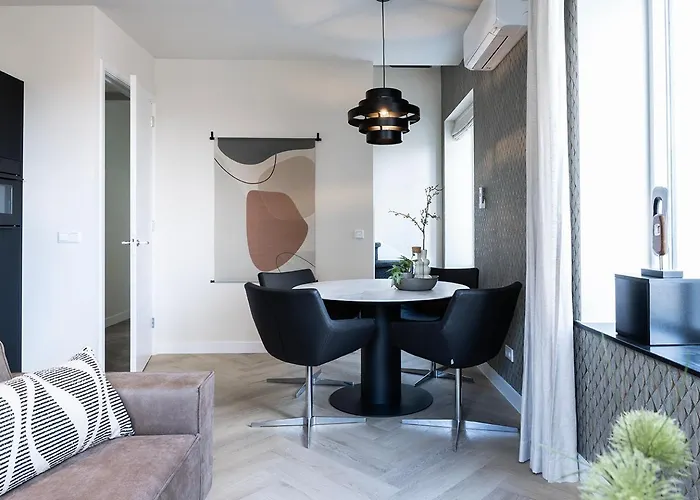 Apartamento Cozy 2-bedroom In *